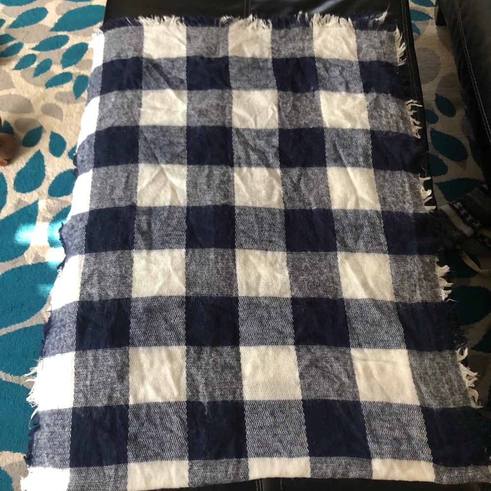 Navy and White Checked Scarf - Picture 2 of 2